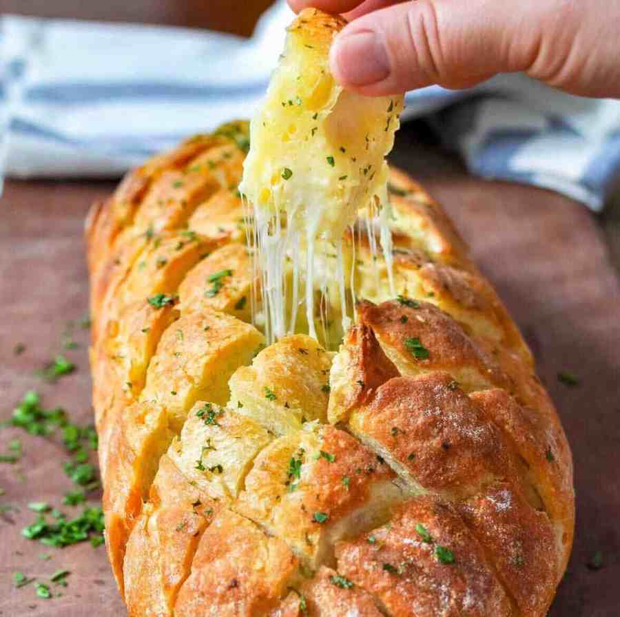 Cheese and Garlic Crack Bread (Pull Apart Bread)