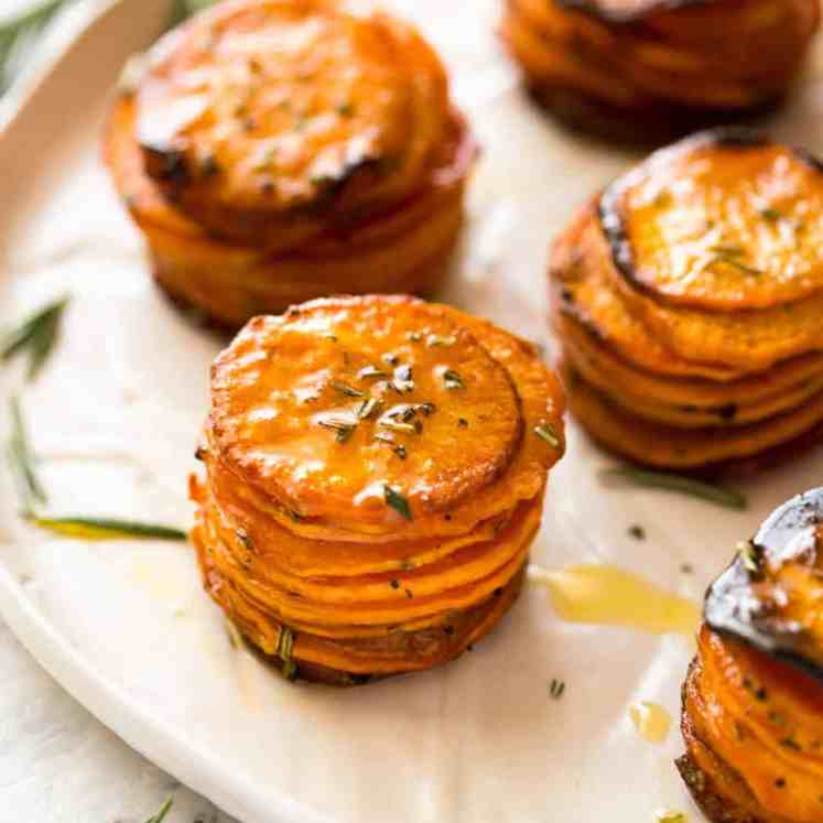 These Roasted Sweet Potato Stacks have crispy edges, are buttery, salty and sweet with a hint of rosemary. Terrific Sweet Potato side dish! recipetineats.com